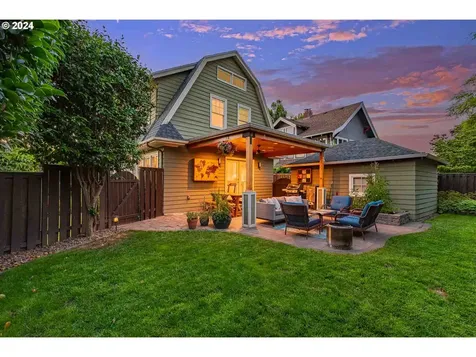 3611 Ne Peerless Place Portland OR 97232