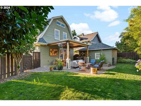 3611 Ne Peerless Place Portland OR 97232