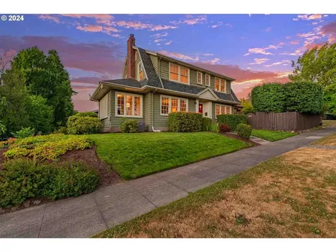 3611 Ne Peerless Place Portland OR 97232
