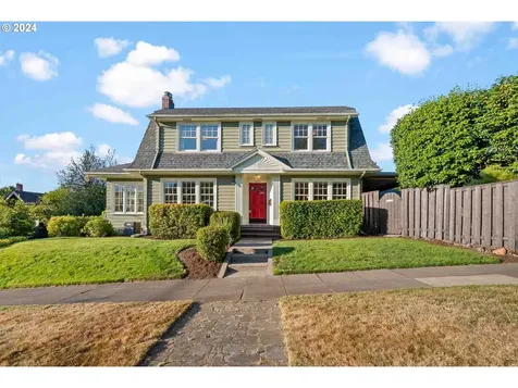 3611 Ne Peerless Place Portland OR 97232