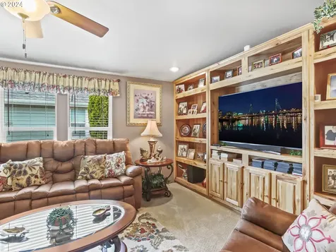 703 Saint James Place Molalla OR 97038
