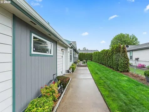 703 Saint James Place Molalla OR 97038