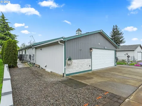 703 Saint James Place Molalla OR 97038