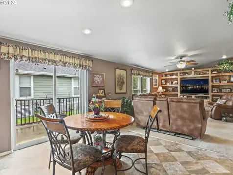 703 Saint James Place Molalla OR 97038