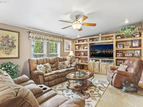 703 Saint James Place Molalla OR 97038