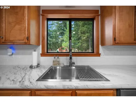 76570 Blue Mountain School Road Cottage Grove OR 97424