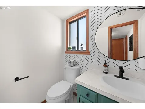 76570 Blue Mountain School Road Cottage Grove OR 97424
