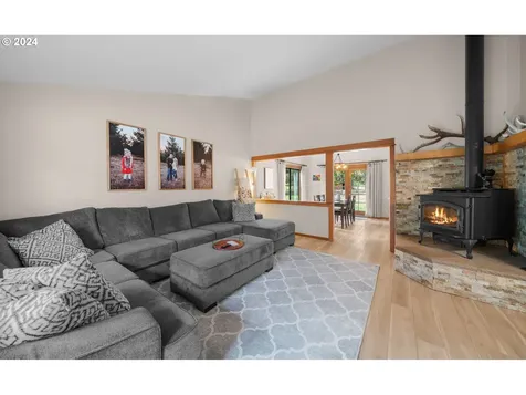 76570 Blue Mountain School Road Cottage Grove OR 97424