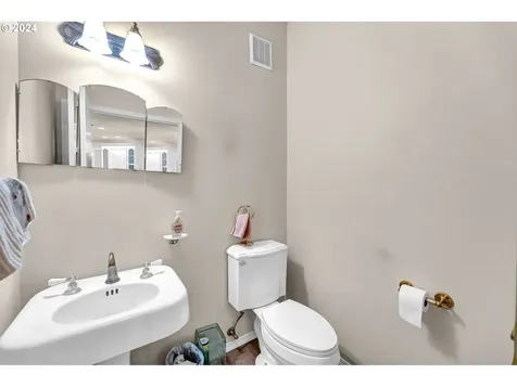 2911 Se 282nd Court Camas WA 98607