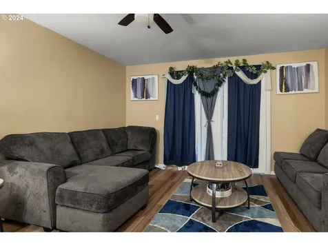 3534 NE 102nd Avenue Portland OR 97220