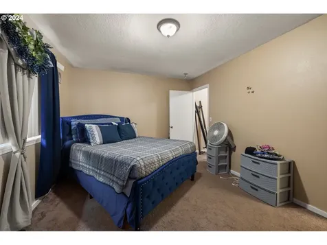 3534 NE 102nd Avenue Portland OR 97220