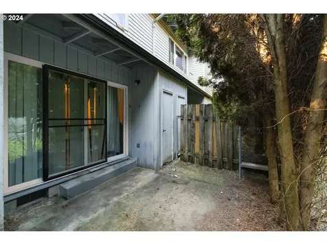 3534 NE 102nd Avenue Portland OR 97220