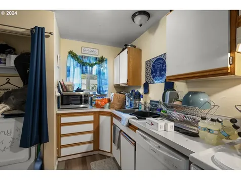 3534 NE 102nd Avenue Portland OR 97220