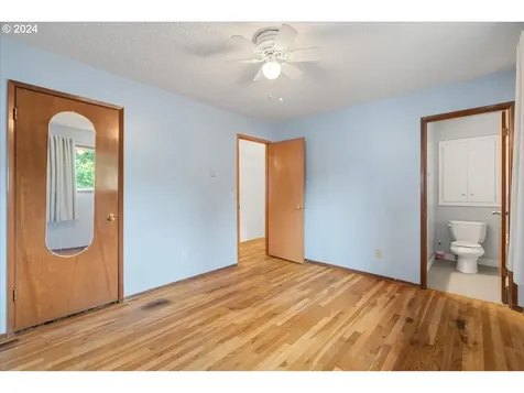 9917 NE 60th Street Vancouver WA 98662