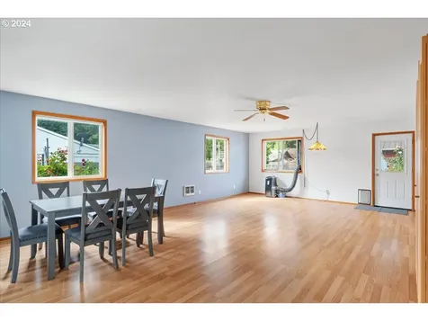 9917 NE 60th Street Vancouver WA 98662