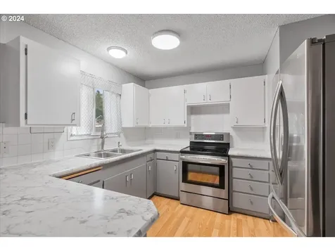 9917 NE 60th Street Vancouver WA 98662