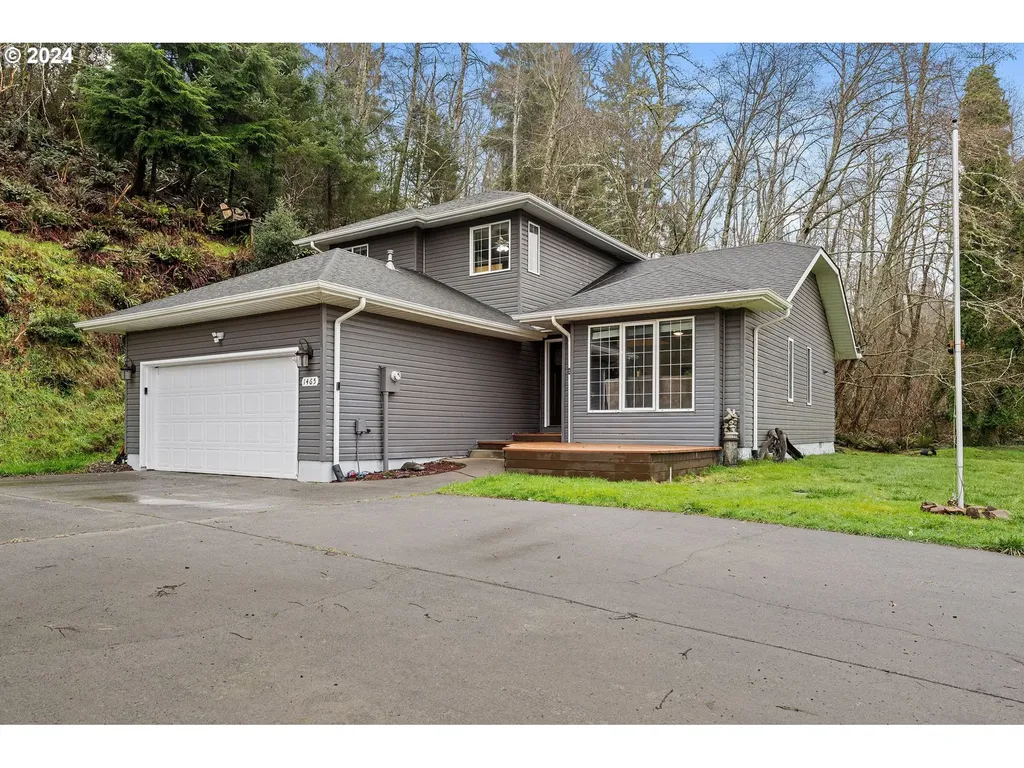 1465 2nd Street Astoria OR 97103