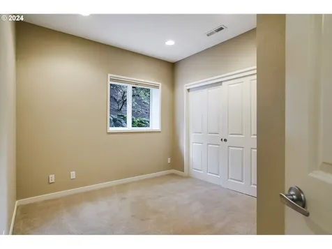 3416 Cherokee Drive S Salem OR 97302