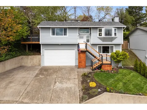 329 SE 14th Street Troutdale OR 97060