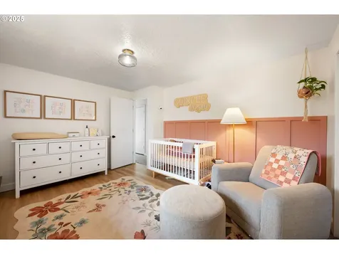 329 SE 14th Street Troutdale OR 97060