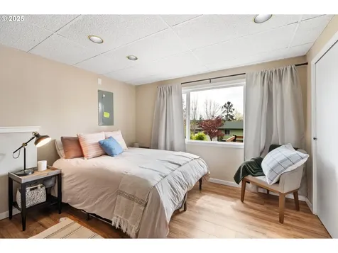 329 SE 14th Street Troutdale OR 97060