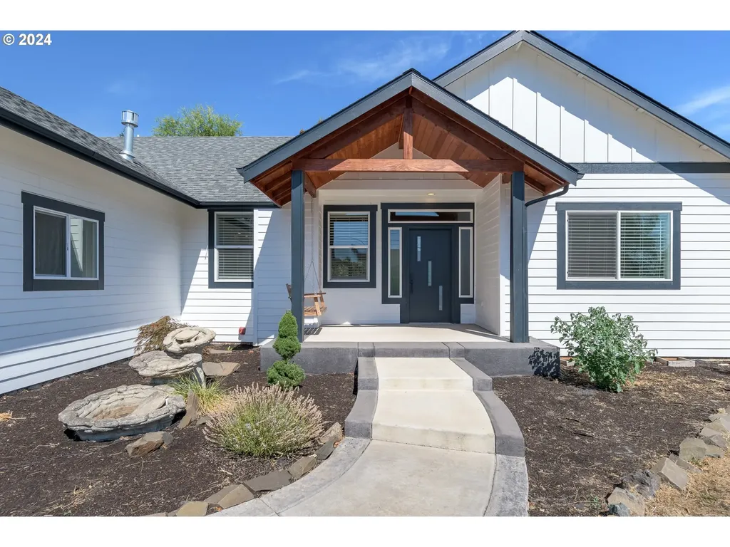 3831 Souza Street Eugene OR 97402
