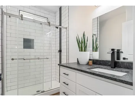 3831 Souza Street Eugene OR 97402