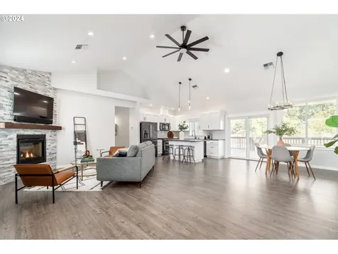 3831 Souza Street Eugene OR 97402