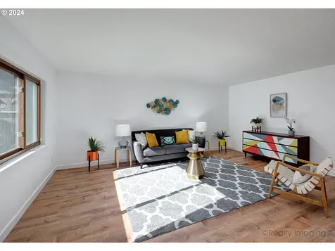 10325 SE Reedway Street Portland OR 97266