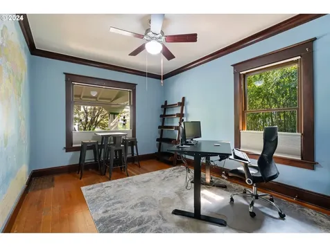 4933 NE Garfield Avenue Portland OR 97211