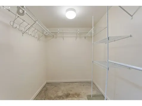 4933 NE Garfield Avenue Portland OR 97211