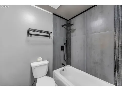 2208 SE 134th Avenue Vancouver WA 98683