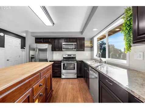 2208 SE 134th Avenue Vancouver WA 98683