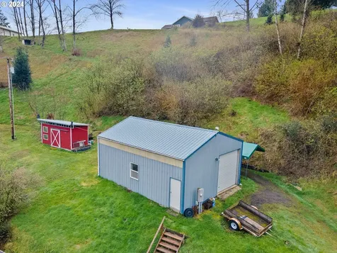 985 Hollyridge Drive Tillamook OR 97141