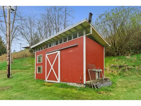 985 Hollyridge Drive Tillamook OR 97141