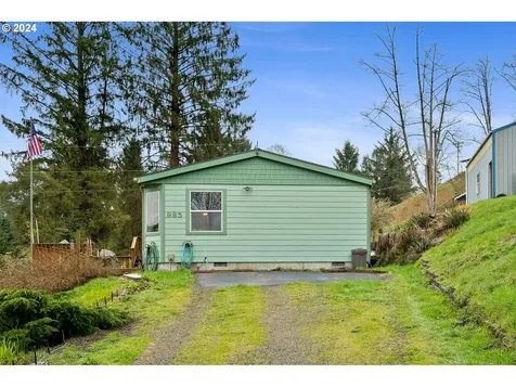 985 Hollyridge Drive Tillamook OR 97141