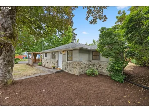 18605 Ne Everett Court Portland OR 97230