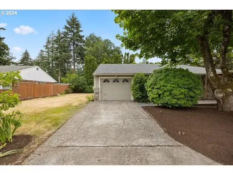 18605 Ne Everett Court Portland OR 97230