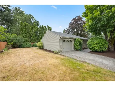 18605 Ne Everett Court Portland OR 97230