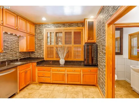 3950 NE Garfield Avenue Portland OR 97212