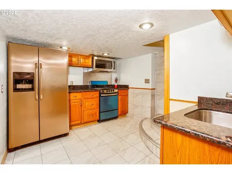 3950 NE Garfield Avenue Portland OR 97212