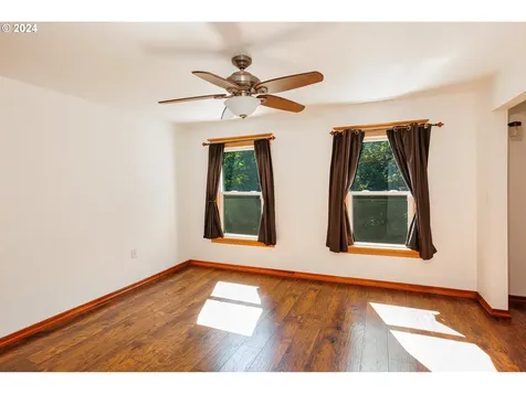 3950 NE Garfield Avenue Portland OR 97212
