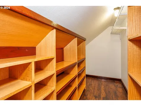 3950 NE Garfield Avenue Portland OR 97212