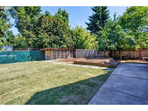 3950 NE Garfield Avenue Portland OR 97212