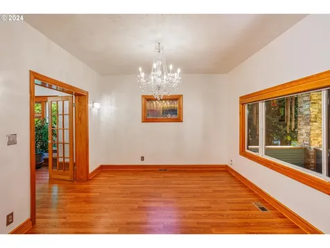 3950 NE Garfield Avenue Portland OR 97212