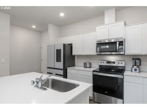 11757 NE 28th Street Vancouver WA 98684