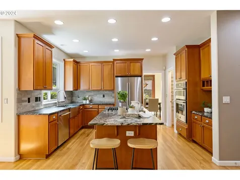 3146 Nw Spencer Street Portland OR 97229