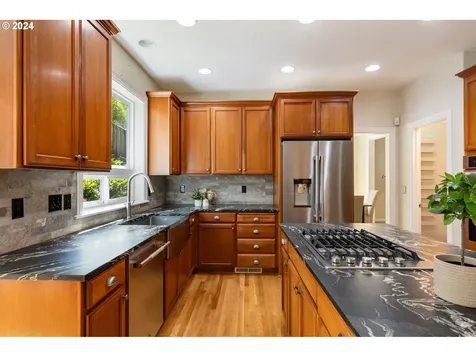 3146 Nw Spencer Street Portland OR 97229