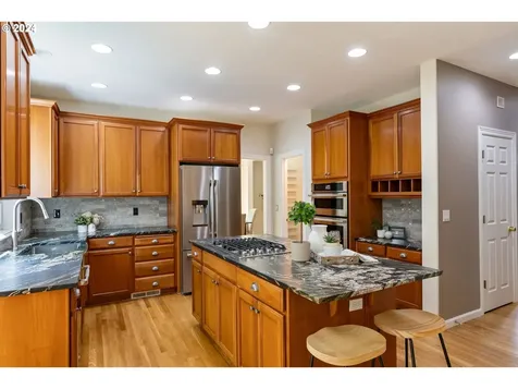 3146 Nw Spencer Street Portland OR 97229