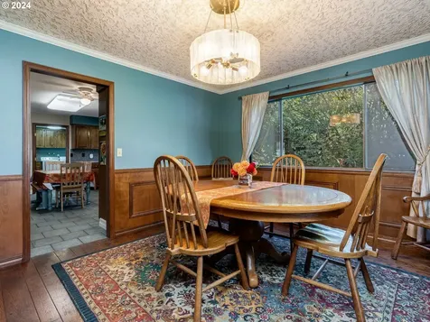 7706 SE Maple Avenue Vancouver WA 98664